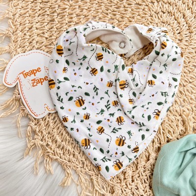 Kit 2 Babadores Bandanas - Abelhinhas - Off White e Verde